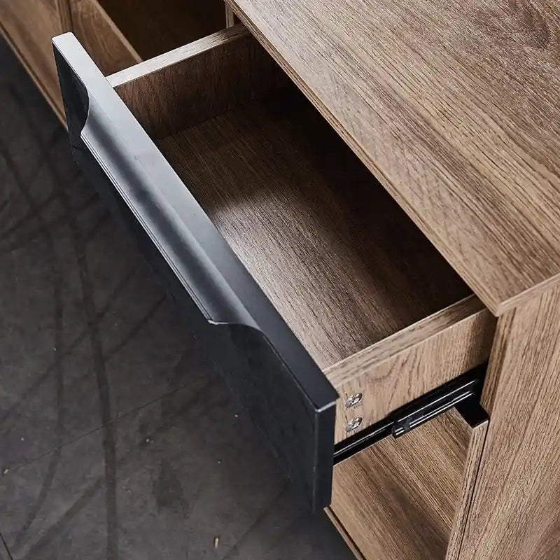 Bureau exécutif en L, style industriel moderne, imitation bois, avec classeur.